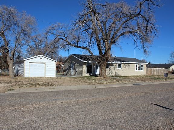 3rd image of 111 Forrest Ave