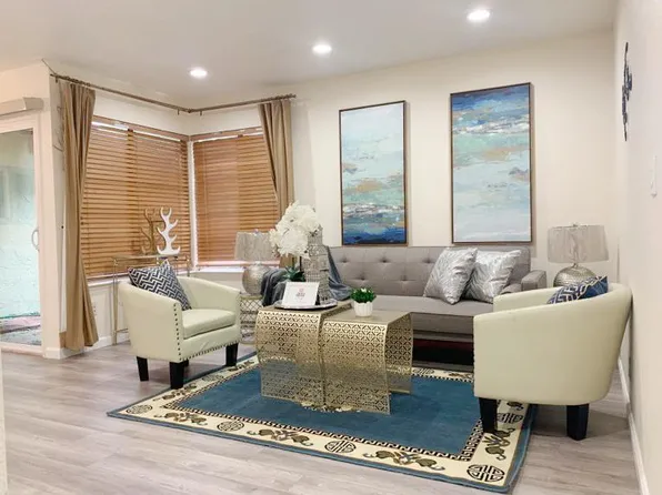 1052 Delna Manor Ln, San Jose, CA 95128