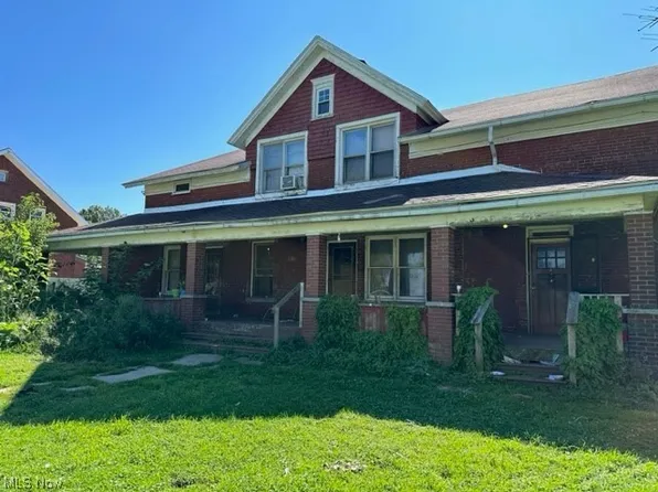 9102 Columbus Rd NE, Louisville, OH 44641