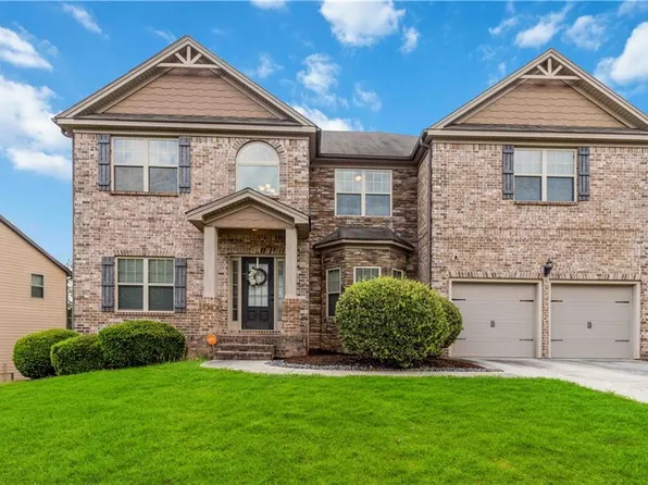 4253 Caveat Ct, Fairburn, GA 30213