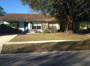 9827 River Pines Ct, Orlando, FL 32825