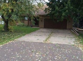 20425 Hamburg Ave W, Lakeville, MN 55044