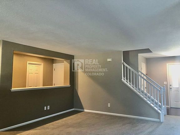 5th image of 4020 Berwick Ln