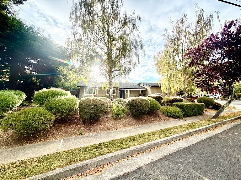 2701 Center Rd — Photo 17