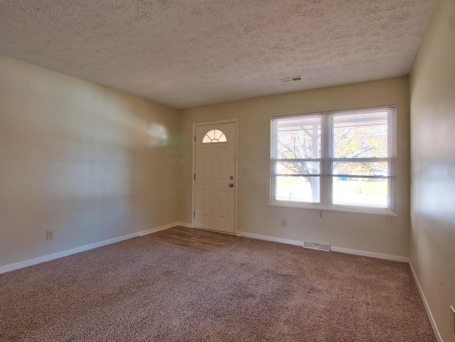 229 Margate Dr photo 1