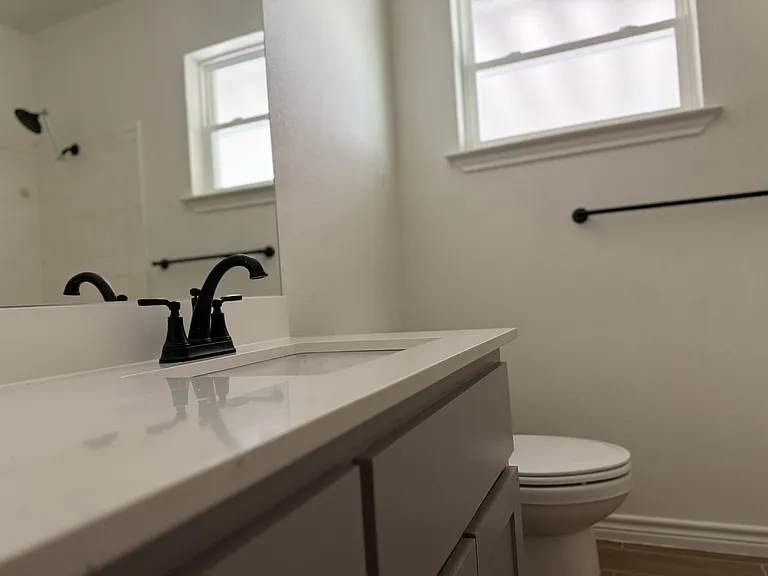 2303 Debra Cir — Photo 6