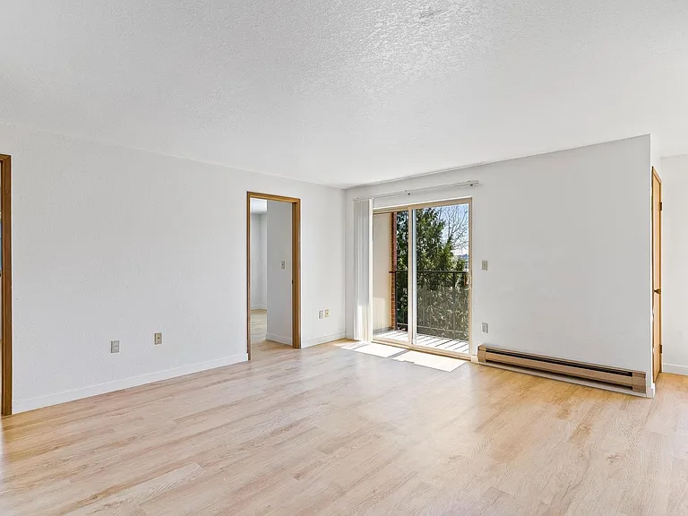 Maplewood Apartments One Month Free! — Photo 41