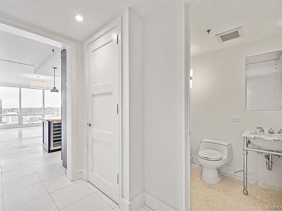 3rd image of 1 Renaissance Sq Unit 17C
