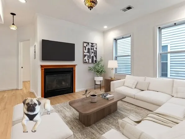 8 Peters St #B, Boston, MA 02127