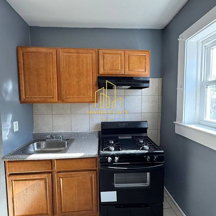 1st image of 220 Roseville Ave #3055