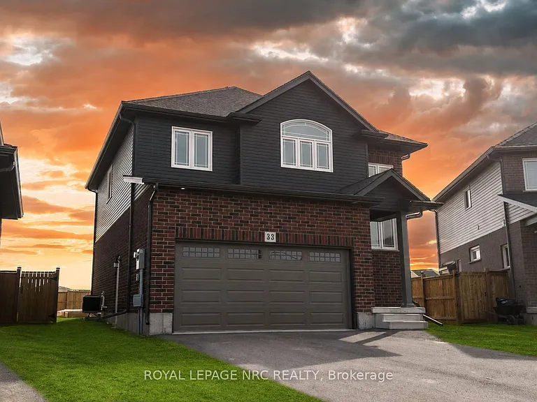 33 Cinnamon St — Photo 1