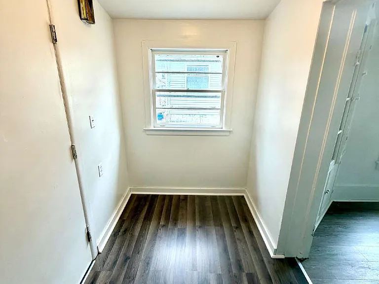516 N Porter St #1 — Photo 10