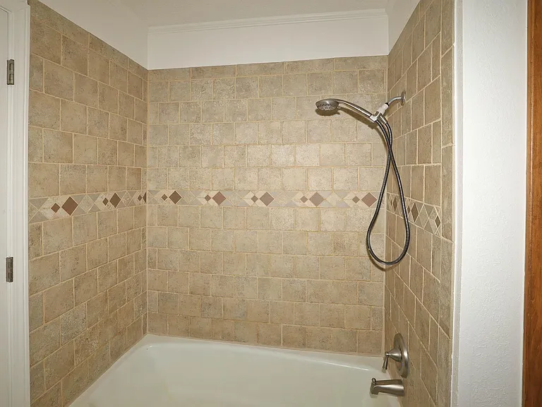 7902 Gerald Dr — Photo 33