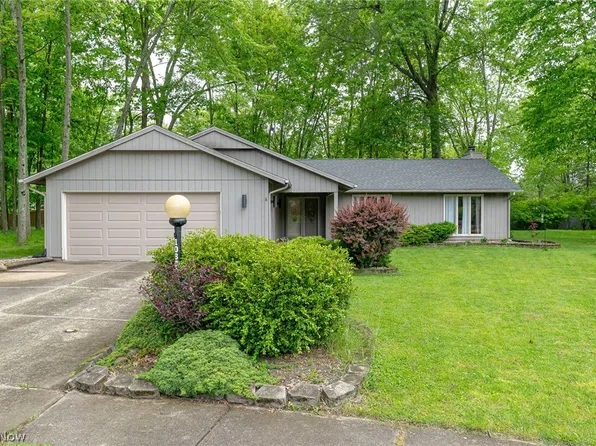 10804 Watercress Rd, Strongsville, OH 44149