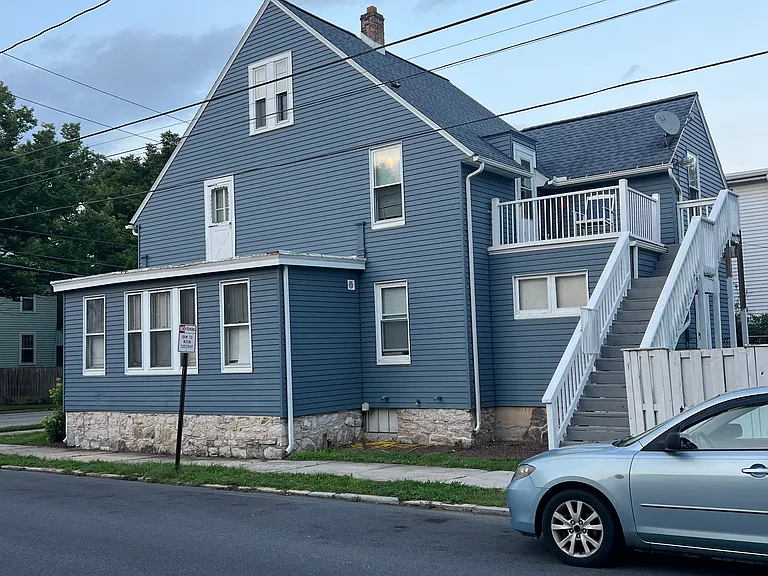 76 W Willow St #2 — Photo 2