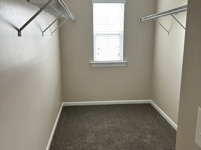 156 Top Forest Dr — Photo 5