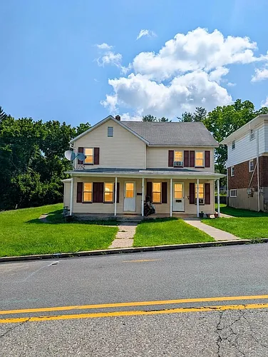18 Barone St #B Photo 1