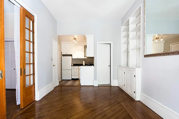 Sold by Harlem Lofts | media 13