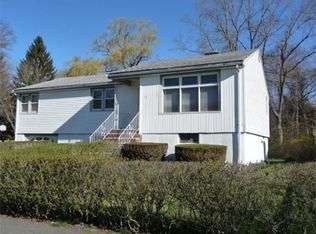 17 Meadowbrook Rd, Saugus, MA 01906