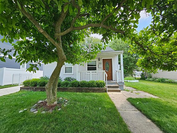 2nd image of 3952 Ellwood Ave