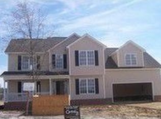 210 Target Ln, Hubert, NC 28539