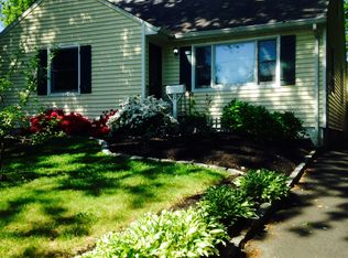 2 Seneca Rd, Ossining, NY 10562