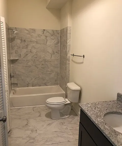 1232 Ridge Ave #306 — Photo 5