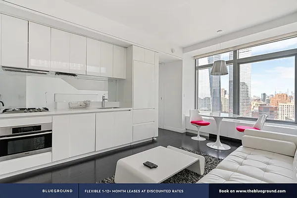 Rented by The Blueground | media 2