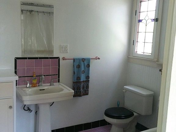 4th image of 1411 Cabrillo Ave #1/2