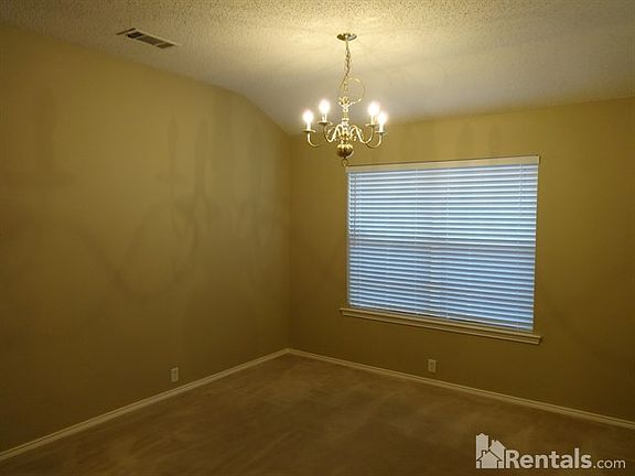 2nd image of 136 Quail Run Dr