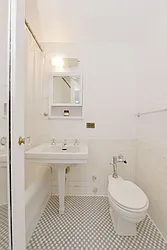 Rented by Nest Seekers International