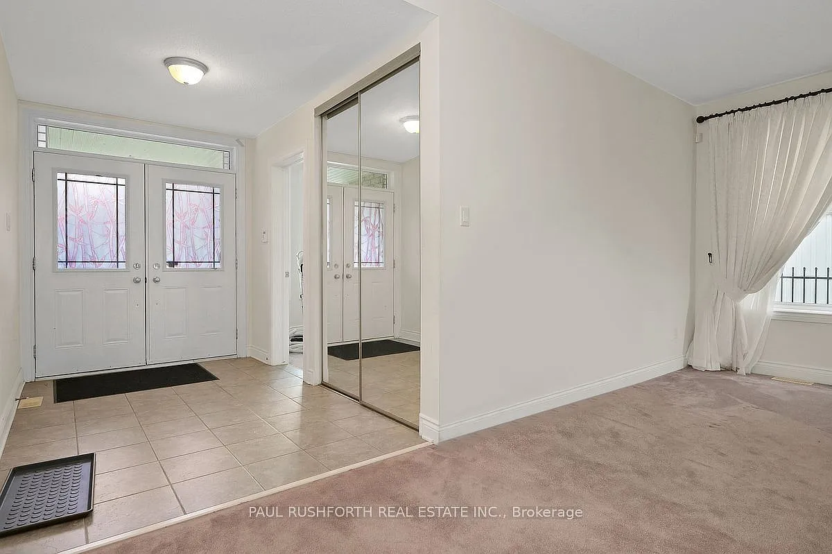 4 bed, $4,995 — Photo 4