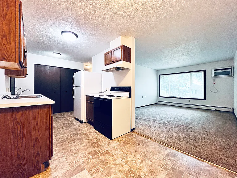 Windom Apartments — Photo 2