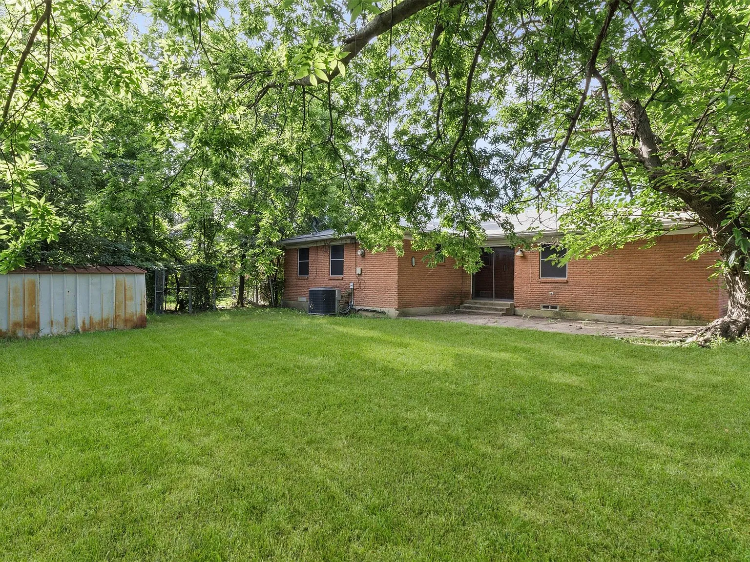 8923 jennie lee - 1 — Photo 1
