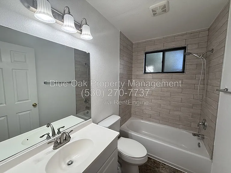 1515 Hemlock St #B — Photo 9