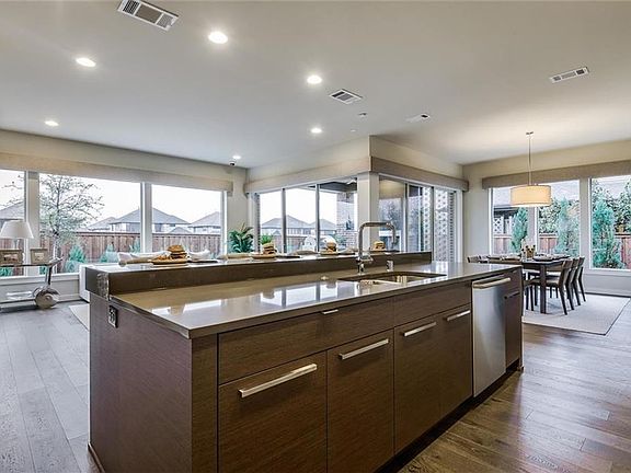 5th image of 5377 Statesman Ln