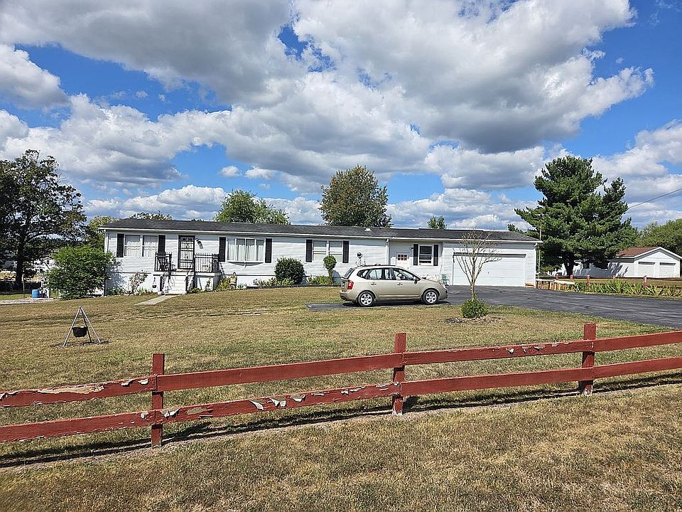 1st image of 329 Davis Dr