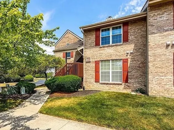 1502 Spinnaker Way, Centerville, OH 45458