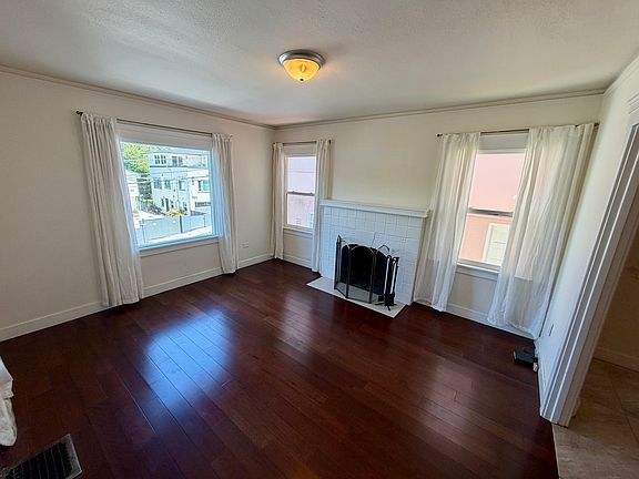 2nd image of 627 Hillsborough St #633