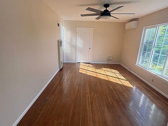 2nd image of 4726 S 22nd St