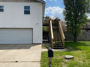 452 Meadow Dr APT B, Troy, IL 62294