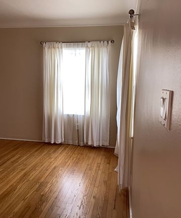 5th image of 829 21st St #829