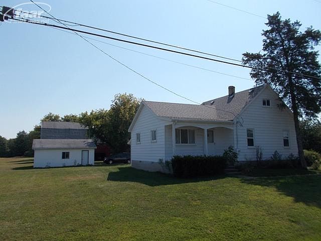 1st image of 9208 N Elms Rd
