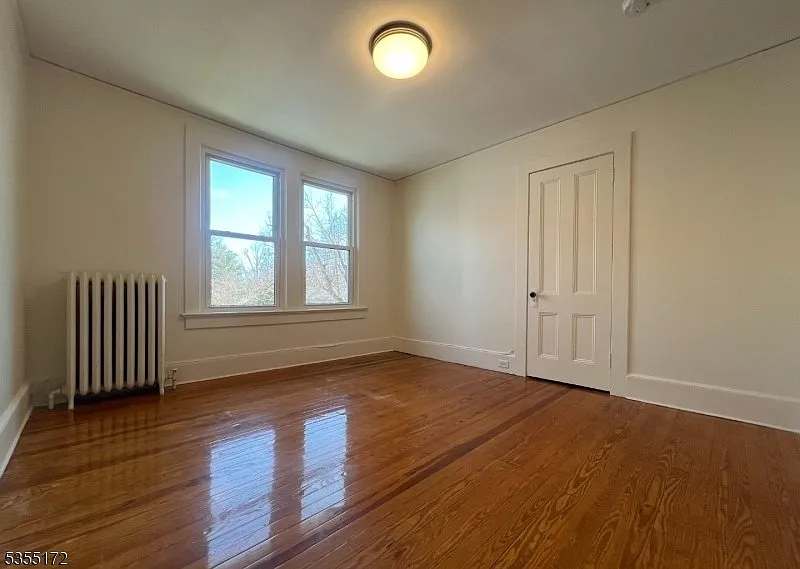 3 bed, 1.0 bath, $2,800 — Photo 4