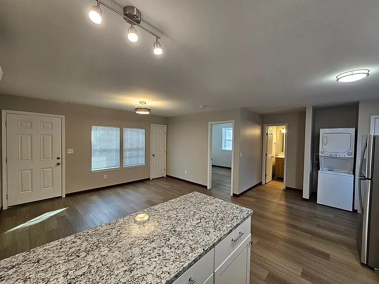 601 Villa Dr #2 — Photo 4
