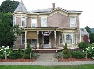 57 Atkinson St, Chester, VT 05101