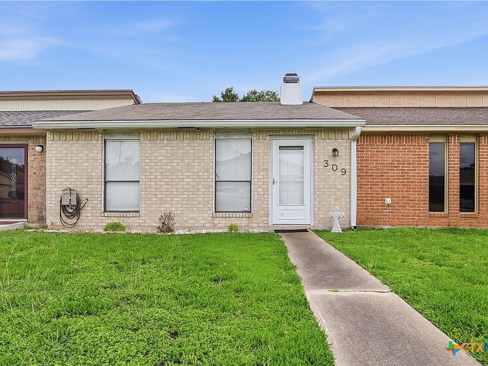 1st image of 309 Versailles St