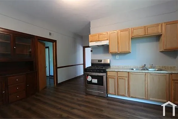 8620 S Marquette Ave #1R — Photo 6