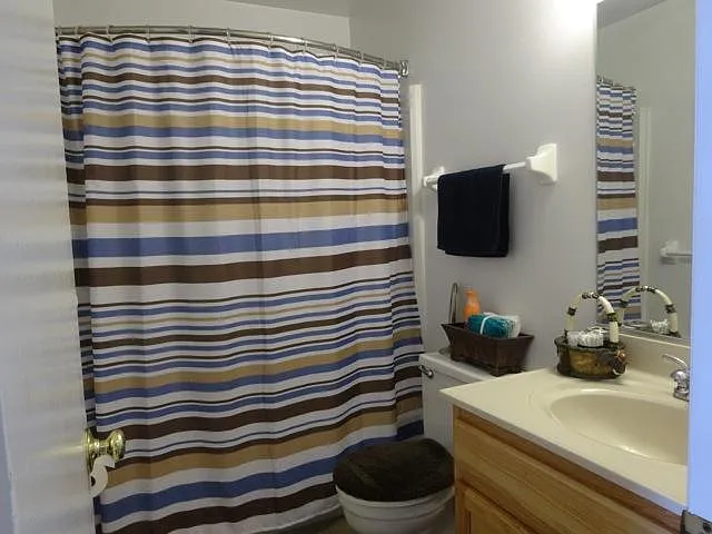 Bathroom #2