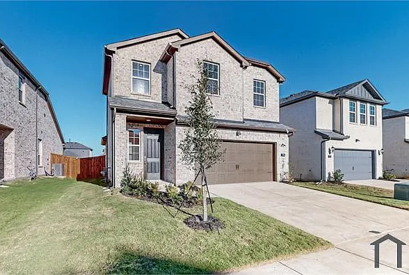 716 Portina Dr — Photo 3